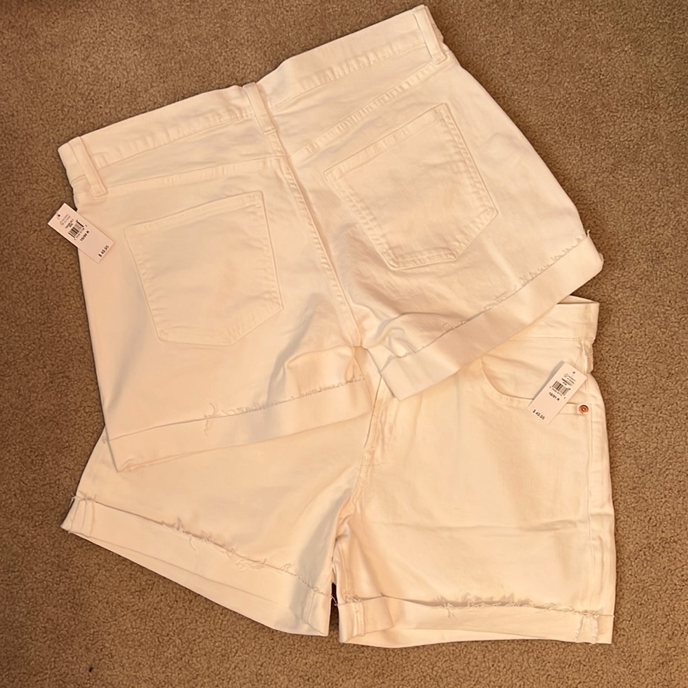 Gap white cutoff raw hem cuffed denim 5” shorts mid rise NWT